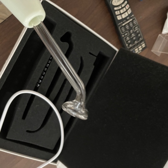 Nu Derma Skin Therapy Wand - Picture 4 of 6